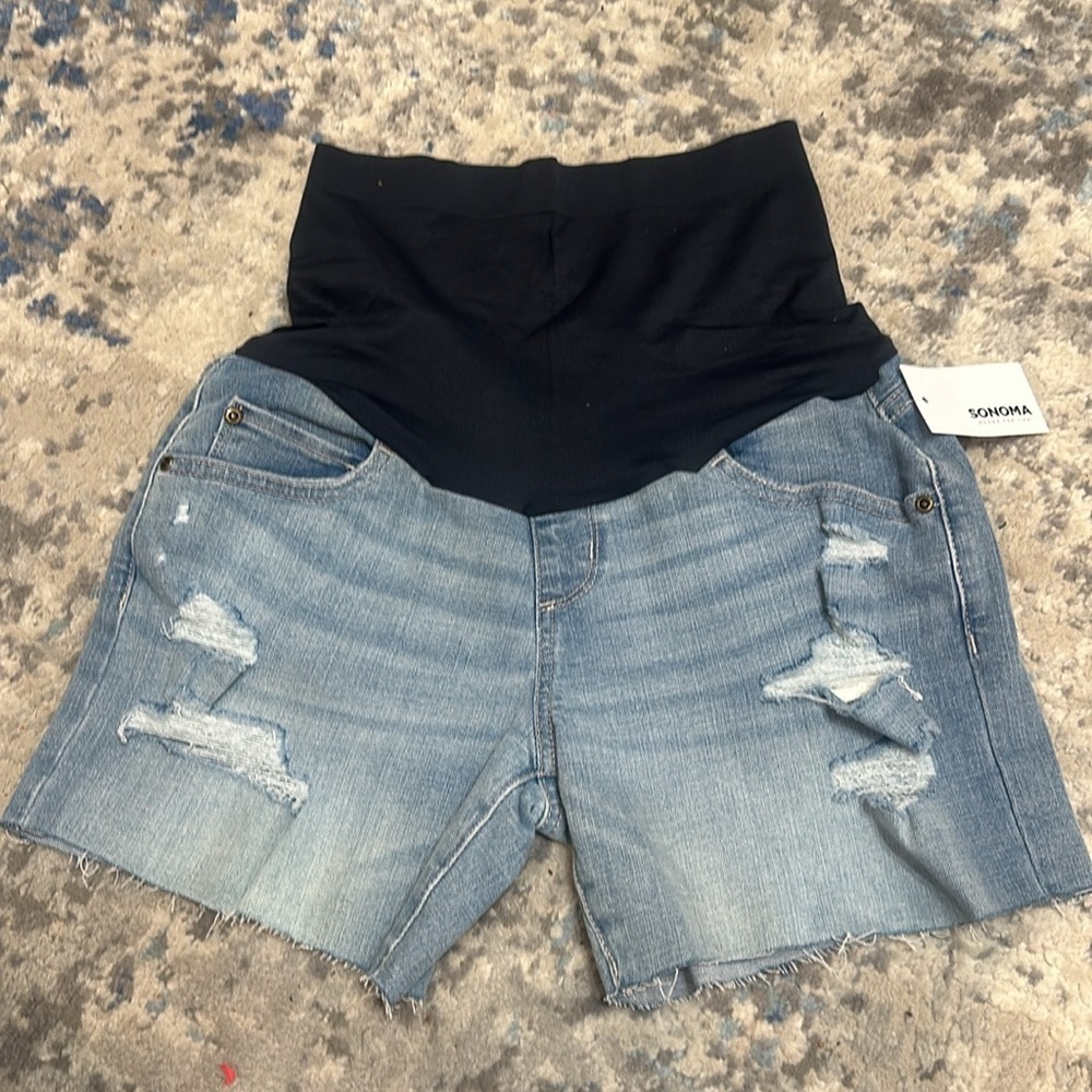Maternity Over-the-Belly Frayed Hem Shorts